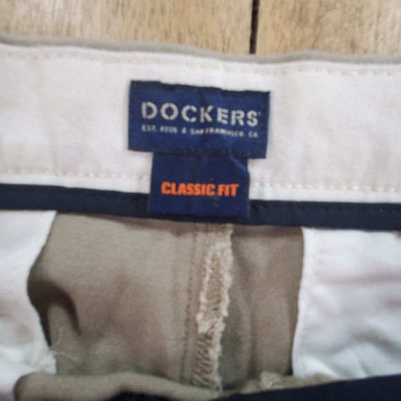 New Dockers Easy Khaki Pants Mens 36x30 Tan Classic Fit Stretch Performance NEW - Picture 8 of 9